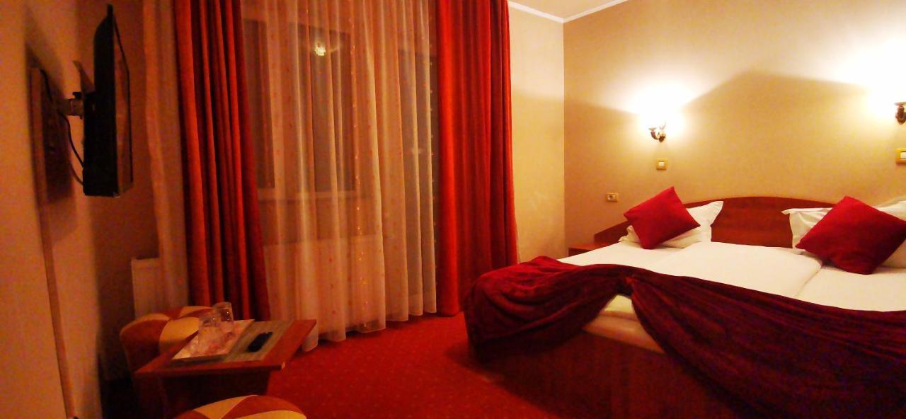 Hotel All Times 蒂米苏尔德约斯 外观 照片